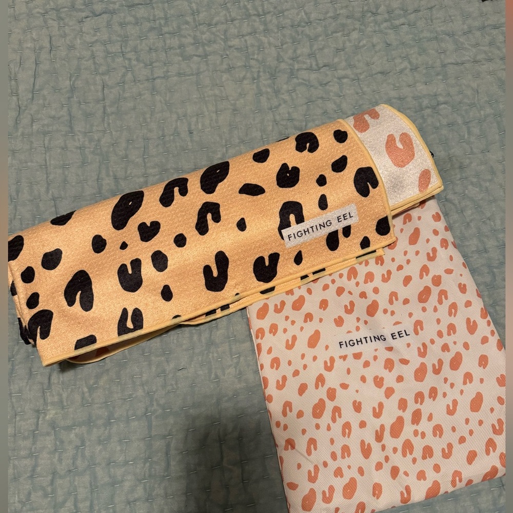 Fighting Eel waffle beach towel leopard. Pink tan. Brand new.